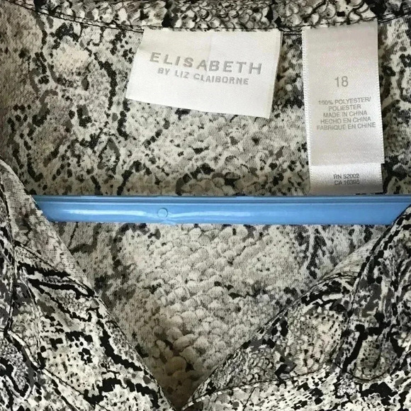 Elizabeth Liz Claiborne Snakeskin Pattern Button Down Shirt Top Black White 18 - Picture 9 of 10